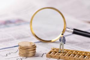 FX168每周黄金调查：冲击千八关口未果情绪仍偏乐观 下周多数分析师看多金价