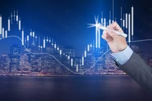 多头准备好了！机构：黄金正在站稳脚跟准备走高 金价或将大涨至2300美元