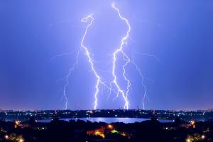 史上最大的崩溃一触即发？《富爸爸穷爸爸》作者：正囤积比特币、黄金和白银 并计划在市场崩盘时逢低买进