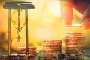 若攻克一关键阻力、黄金期货有望大涨50美元 机构：黄金、白银、原油和铜最新技术前景分析